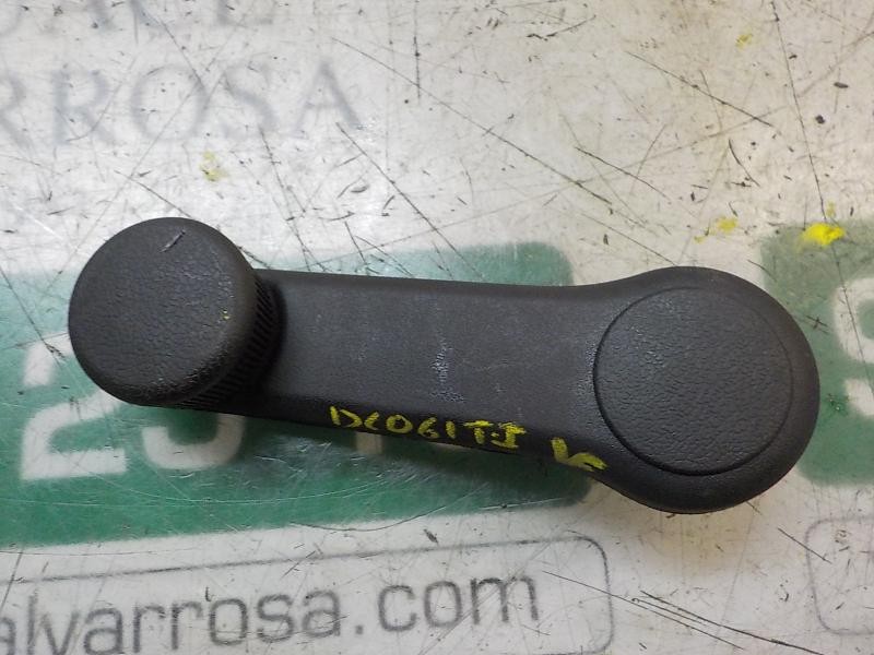 Recambio de maneta elevalunas trasera izquierda para kia cee´d emotion referencia OEM IAM 8263022001EQ  