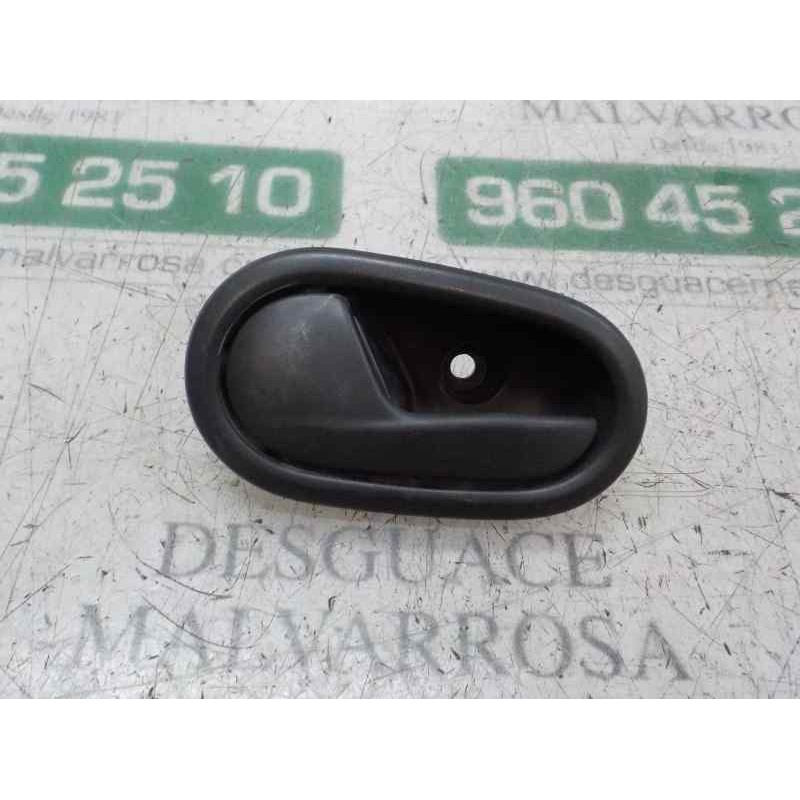 Recambio de maneta interior delantera izquierda para dacia sandero 1.0 12v cat referencia OEM IAM 806717698R  