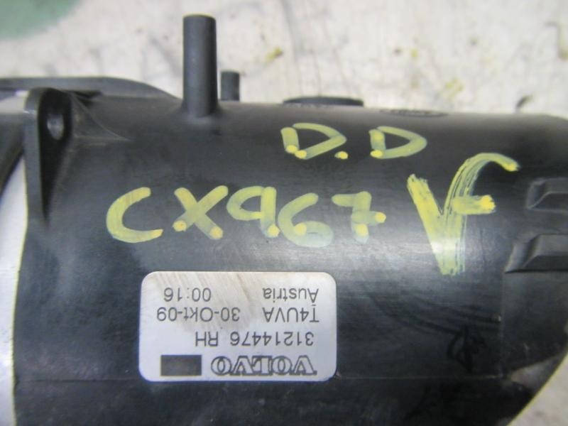 Recambio de faro antiniebla derecho para volvo xc70 2.4 diesel cat referencia OEM IAM 31214476  