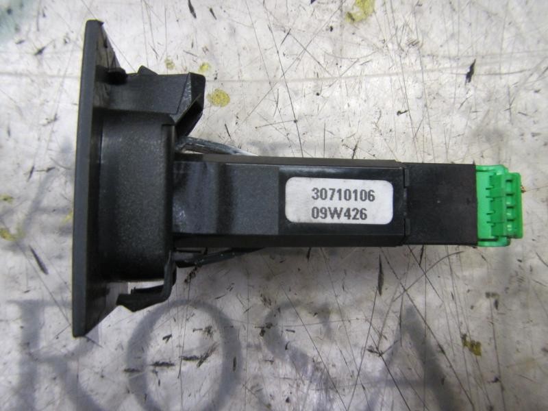 Recambio de warning para volvo xc70 2.4 diesel cat referencia OEM IAM 9123685 30710106 