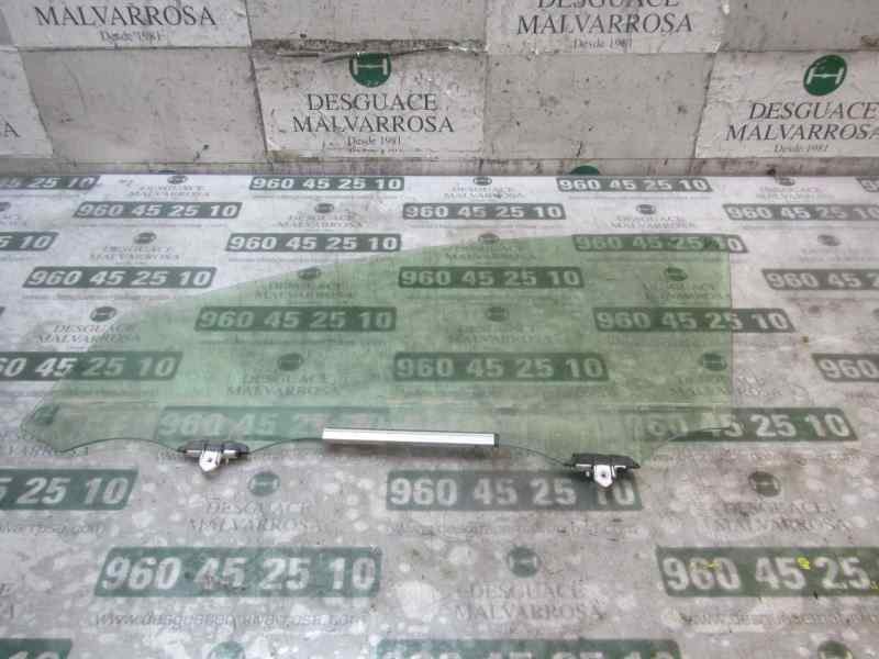 Recambio de cristal puerta delantero izquierdo para toyota rav 4 referencia OEM IAM 6810242190  