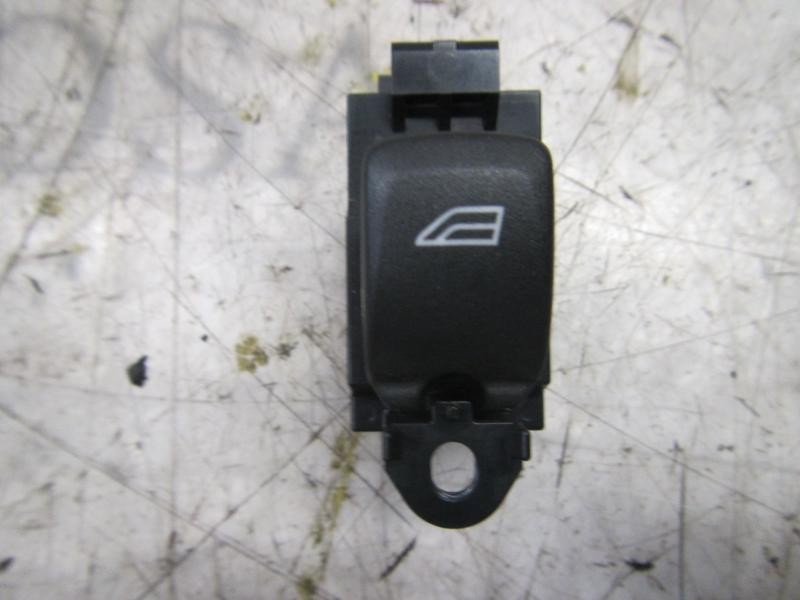 Recambio de mando elevalunas delantero derecho para volvo xc70 2.4 diesel cat referencia OEM IAM 31272006 31272006 