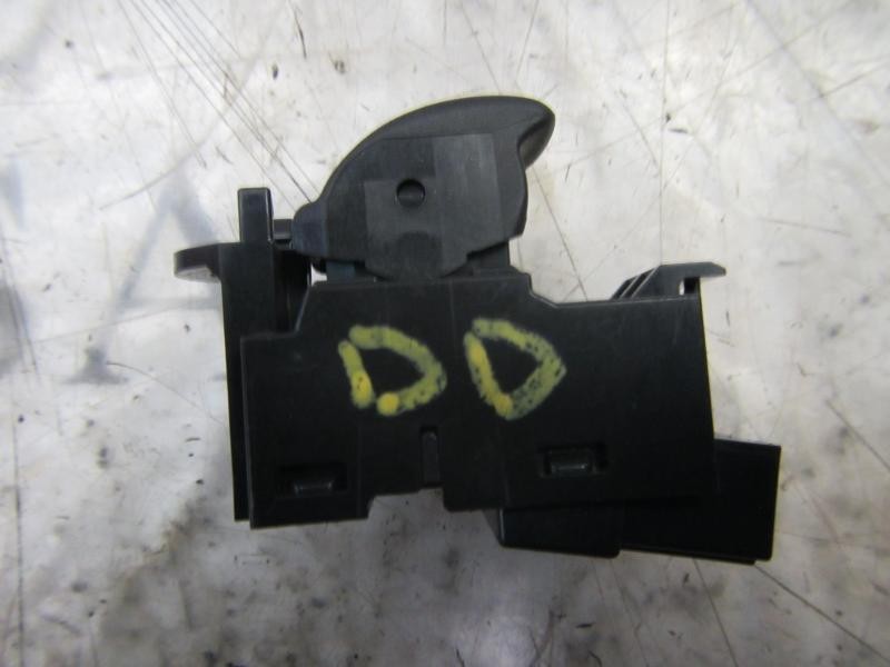 Recambio de mando elevalunas delantero derecho para volvo xc70 2.4 diesel cat referencia OEM IAM 31272006 31272006 