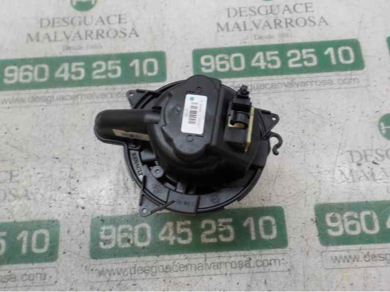 Recambio de motor calefaccion para dacia sandero 1.0 12v cat referencia OEM IAM 272107379R  