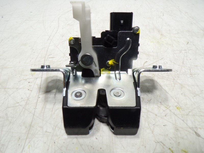 Recambio de cerradura maletero / porton para hyundai tucson 1.6 crdi referencia OEM IAM   