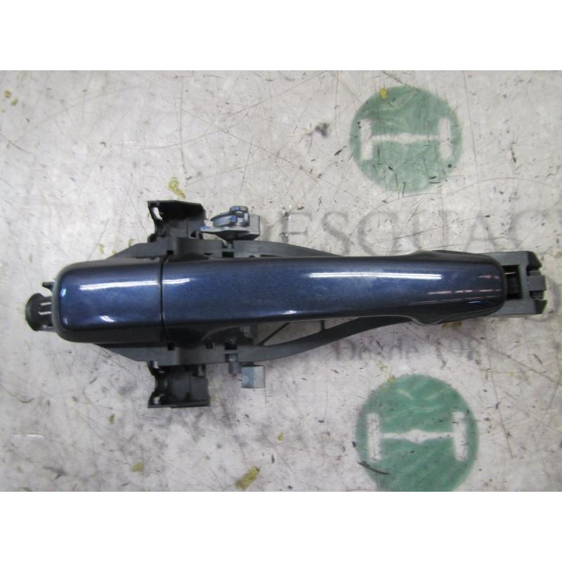 Recambio de maneta exterior delantera derecha para volvo xc70 2.4 diesel cat referencia OEM IAM 39879658  