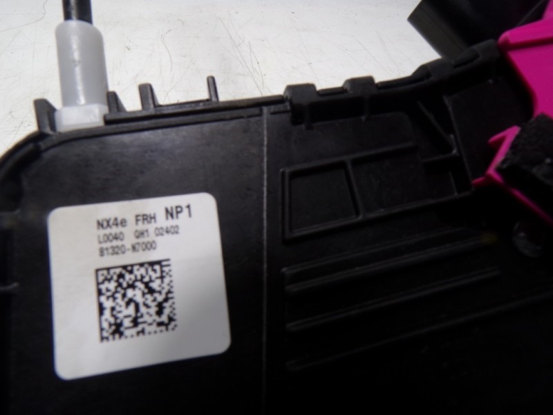 Recambio de cerradura puerta delantera derecha para hyundai tucson 1.6 crdi referencia OEM IAM  81320N7000 