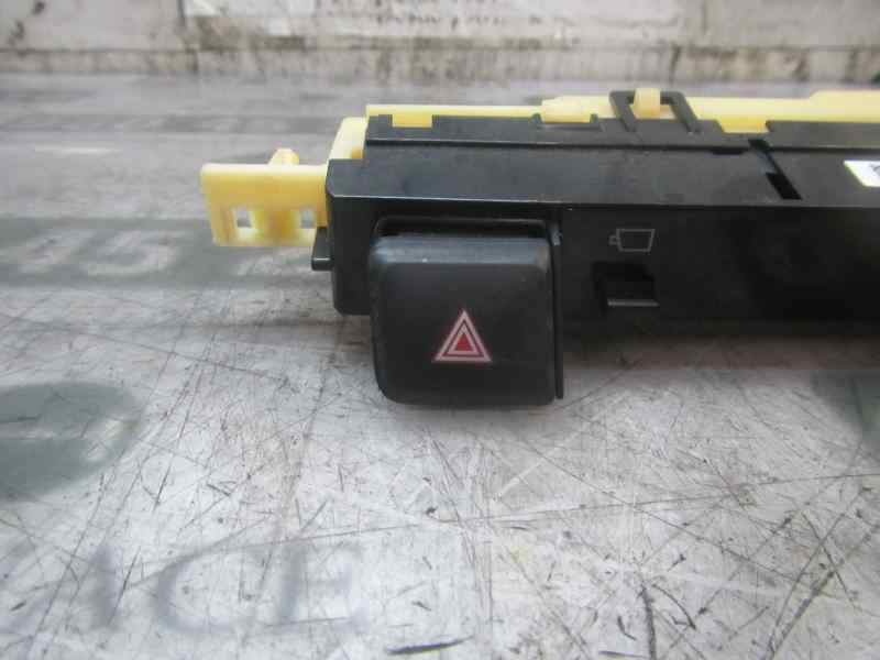 Recambio de warning para toyota rav 4 referencia OEM IAM 8395042230 8395042230 