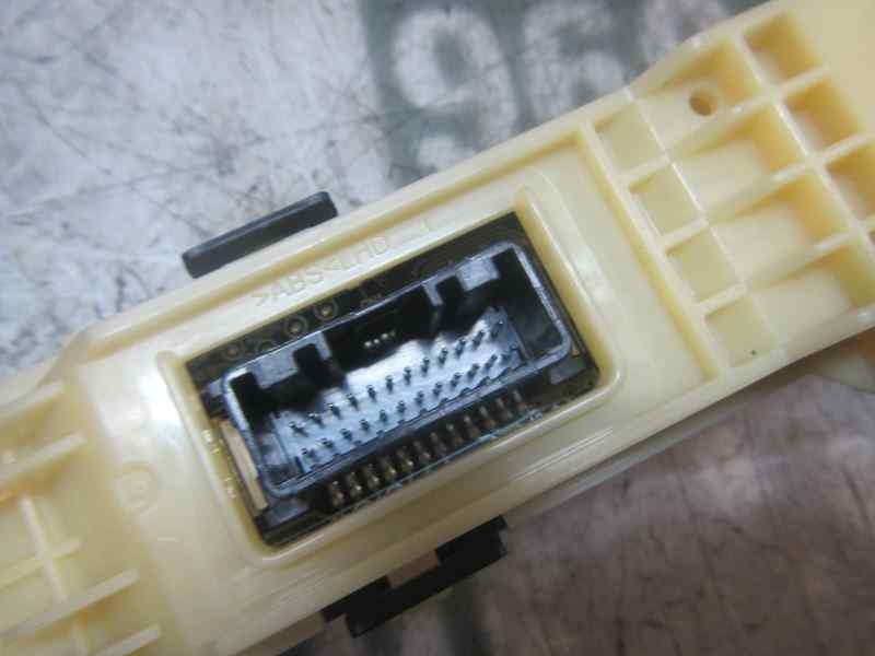 Recambio de warning para toyota rav 4 referencia OEM IAM 8395042230 8395042230 