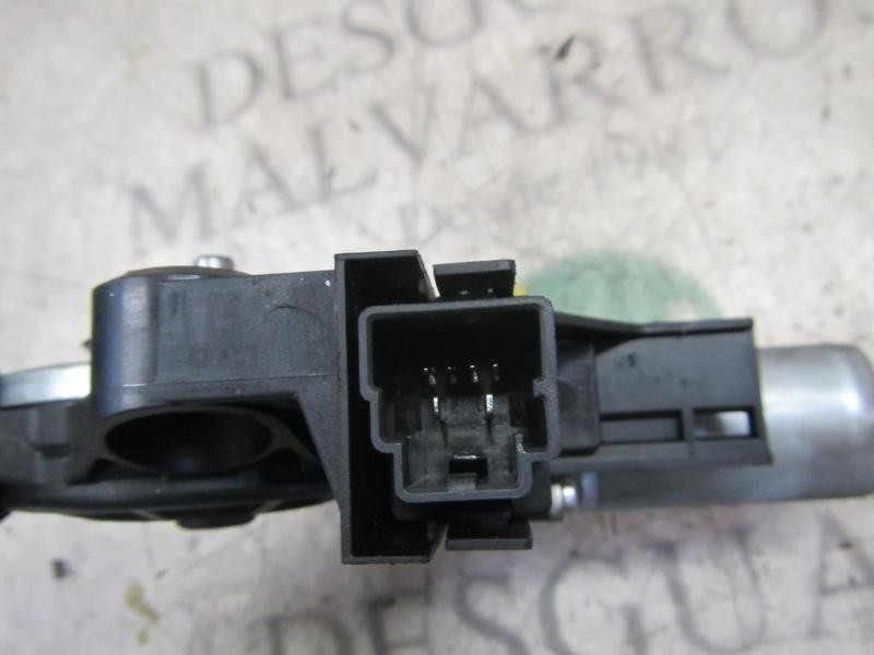 Recambio de motor elevalunas delantero derecho para volvo xc70 2.4 diesel cat referencia OEM IAM 30699646  