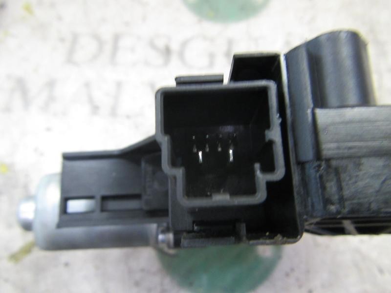 Recambio de motor elevalunas trasero derecho para volvo xc70 2.4 diesel cat referencia OEM IAM 31253063  