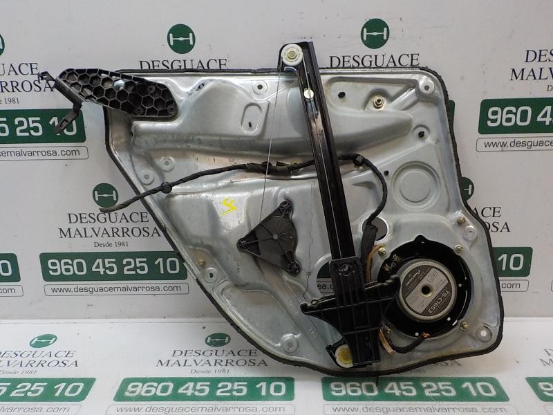 Recambio de elevalunas trasero derecho para volkswagen bora berlina (1j2) 1.9 tdi referencia OEM IAM   