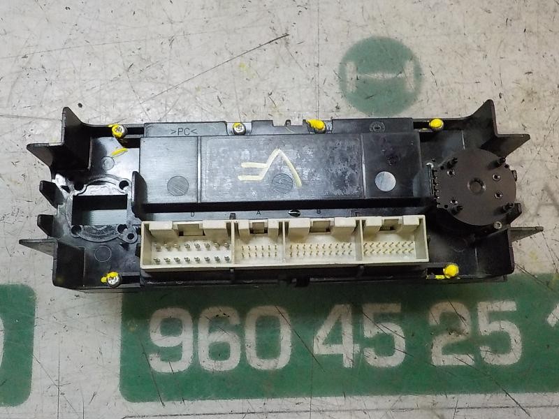 Recambio de mando climatizador para volkswagen bora berlina (1j2) 1.9 tdi referencia OEM IAM   