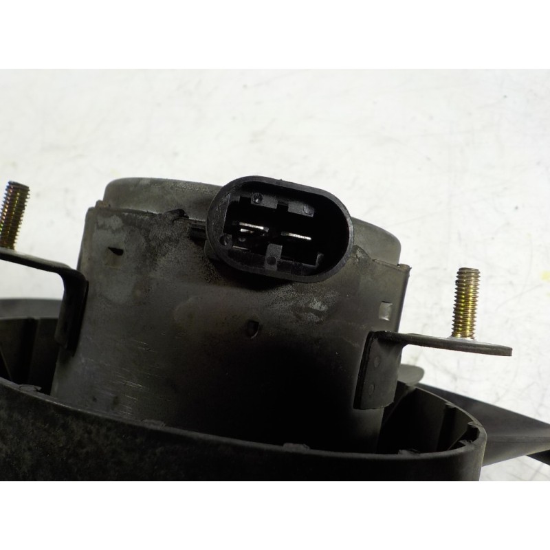 Recambio de electroventilador para renault master ii ph. 2 doka/pr. fgst 2.5 diesel referencia OEM IAM   