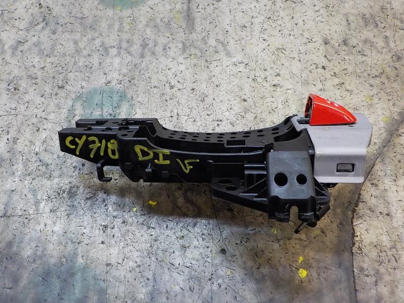 Recambio de maneta exterior delantera izquierda para audi a1 sportback (8xf) attraction referencia OEM IAM 8T1837885B  