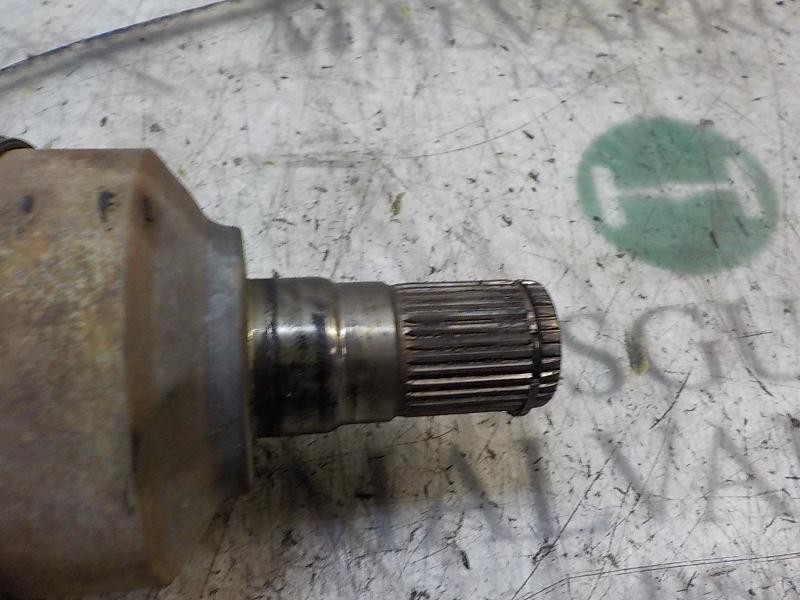 Recambio de transmision izquierda para volvo xc70 2.4 diesel cat referencia OEM IAM 36011292  