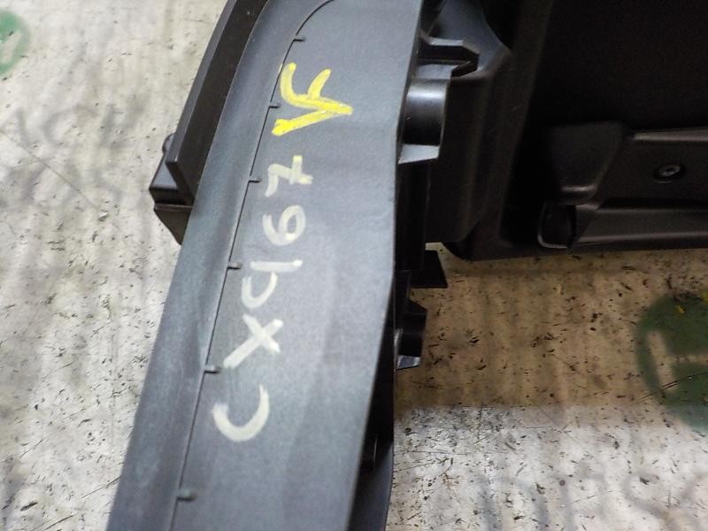 Recambio de apoyabrazos central para volvo xc70 2.4 diesel cat referencia OEM IAM 39804775  