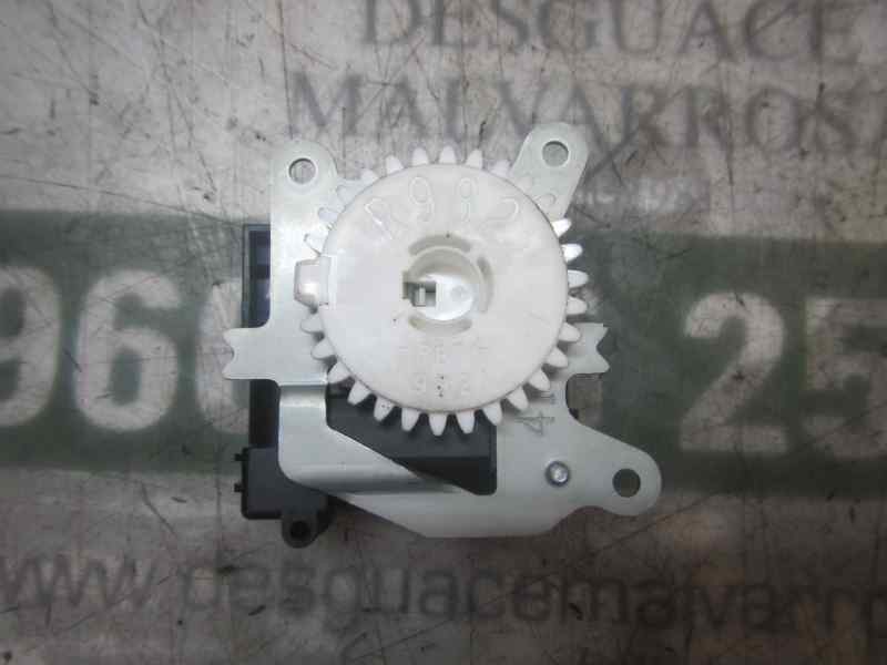 Recambio de motor apertura trampillas climatizador para toyota rav 4 referencia OEM IAM 8710647170 0638002120PLS 0638002120PLS