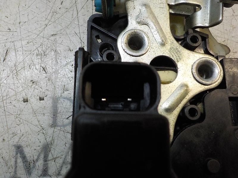 Recambio de cerradura puerta trasera derecha para chevrolet aveo lt referencia OEM IAM   