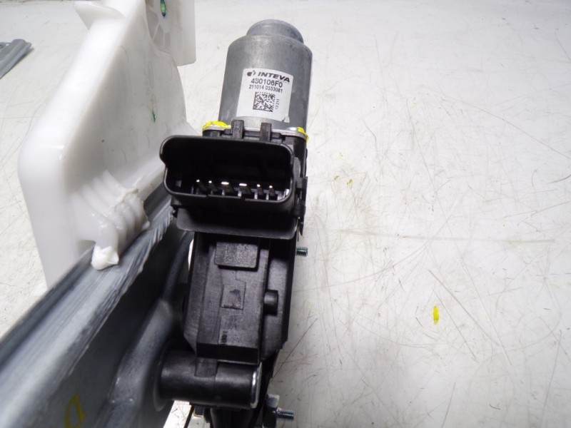 Recambio de elevalunas delantero izquierdo para hyundai tucson 1.6 crdi referencia OEM IAM  82450N7010 