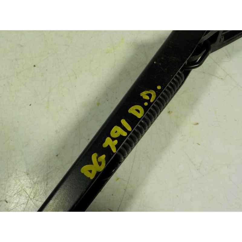 Recambio de brazo limpia delantero derecho para skoda octavia combi (5e5) 1.6 tdi dpf referencia OEM IAM 5E1955410  