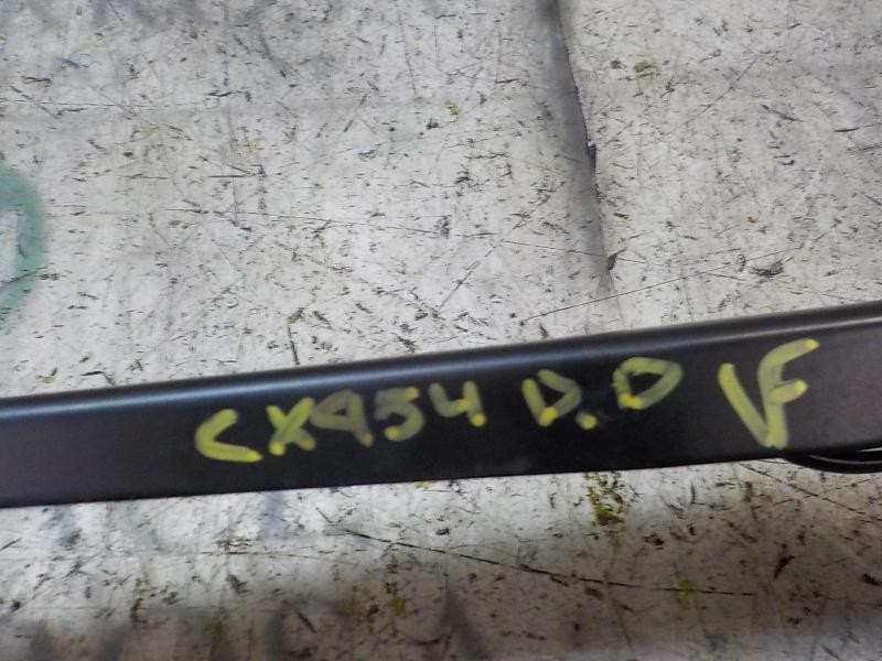 Recambio de brazo limpia delantero derecho para seat leon st (5f8) 1.6 tdi referencia OEM IAM 5F1955410  