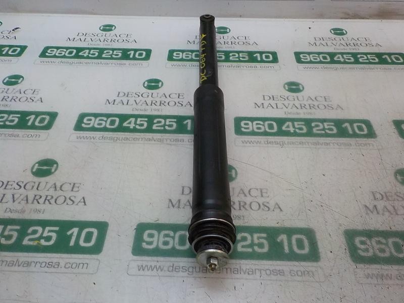 Recambio de amortiguador trasero derecho para toyota yaris referencia OEM IAM 485300DF21  