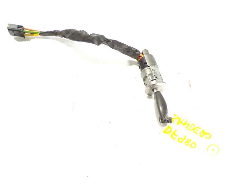 Recambio de antirrobo para dacia sandero stepway referencia OEM IAM 6001546809  