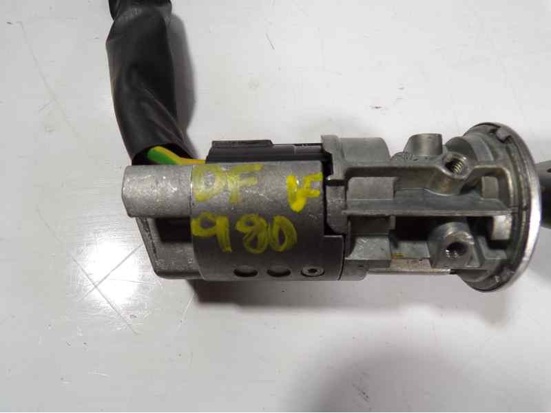 Recambio de antirrobo para dacia sandero stepway referencia OEM IAM 6001546809  