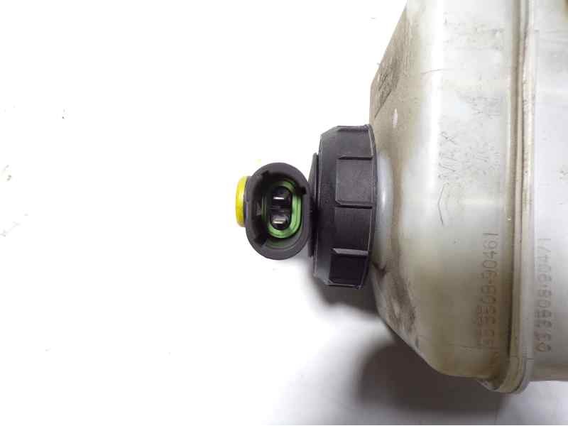 Recambio de bomba freno para dacia sandero stepway referencia OEM IAM 6001551313  