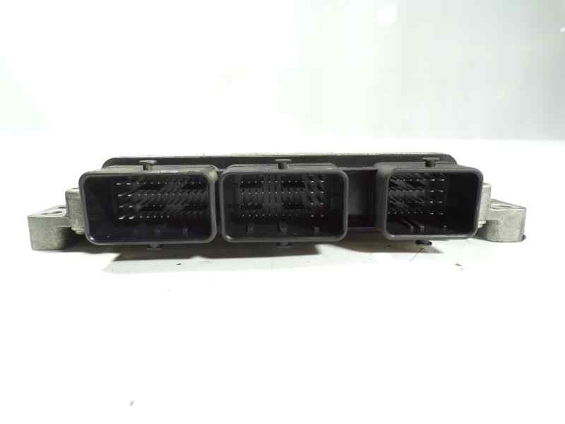 Recambio de centralita motor uce para dacia sandero stepway referencia OEM IAM 237102280R 237100703R 