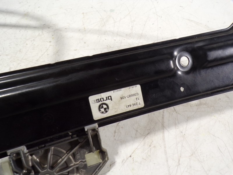 Recambio de elevalunas delantero izquierdo para mini mini (f56) 1.5 12v turbodiesel referencia OEM IAM 51337296443 7296441 C0668