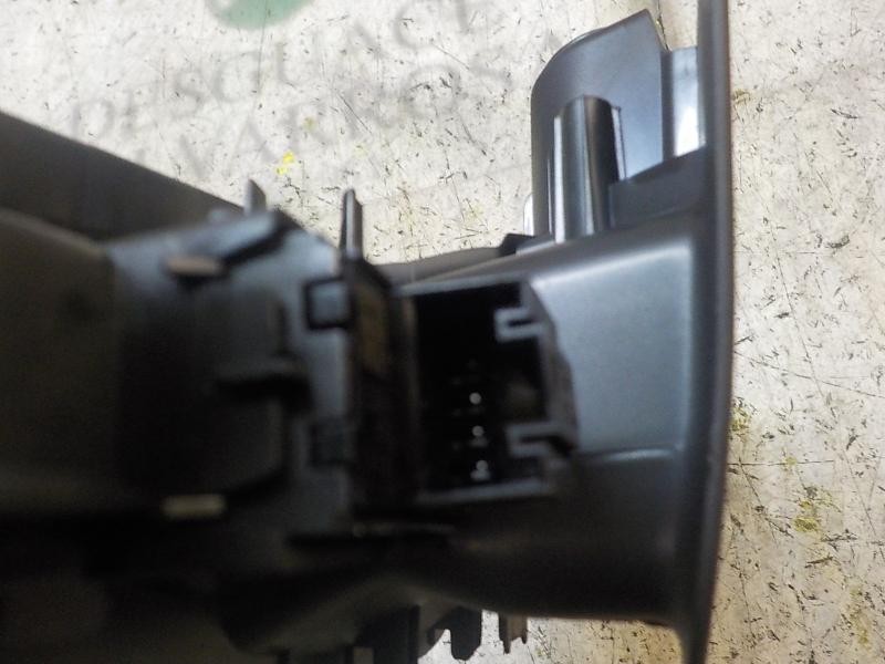 Recambio de mando elevalunas trasero izquierdo para seat leon st (5f8) 1.6 tdi referencia OEM IAM 5G0959855QWHS  