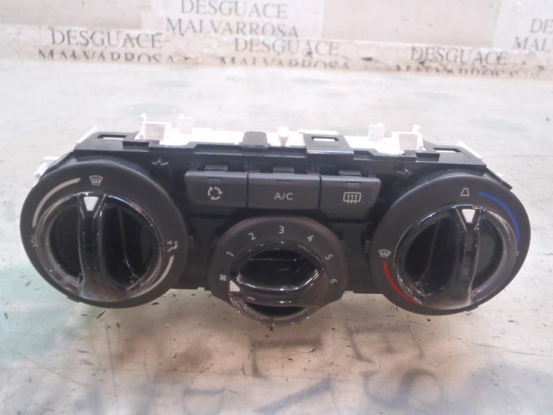 Recambio de mando calefaccion / aire acondicionado para peugeot 208 1.2 12v vti referencia OEM IAM   