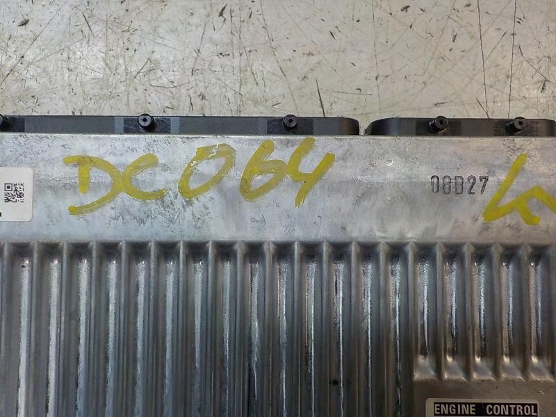 Recambio de centralita motor uce para toyota yaris referencia OEM IAM 896610U710 896610U710 