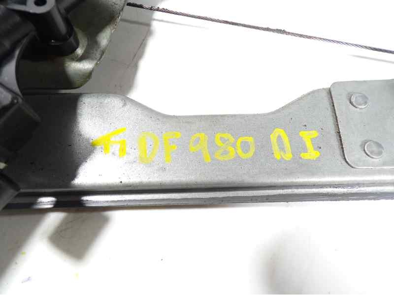 Recambio de elevalunas delantero izquierdo para dacia sandero stepway referencia OEM IAM 8200733829  