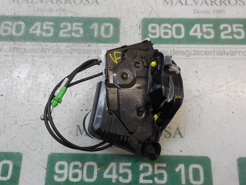 Recambio de cerradura puerta delantera derecha para toyota yaris referencia OEM IAM 690300D540  