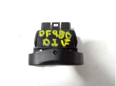 Recambio de mando elevalunas delantero izquierdo para dacia sandero stepway referencia OEM IAM 8200602227   2