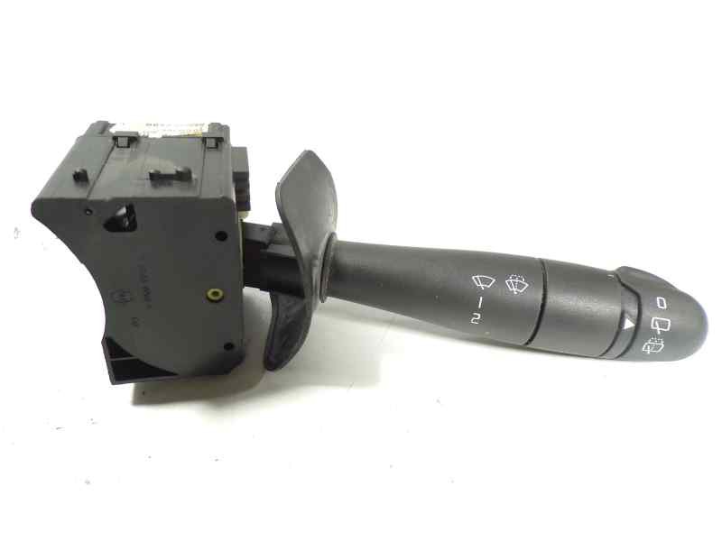 Recambio de mando limpia para dacia sandero stepway referencia OEM IAM 6001551357 8200792586 