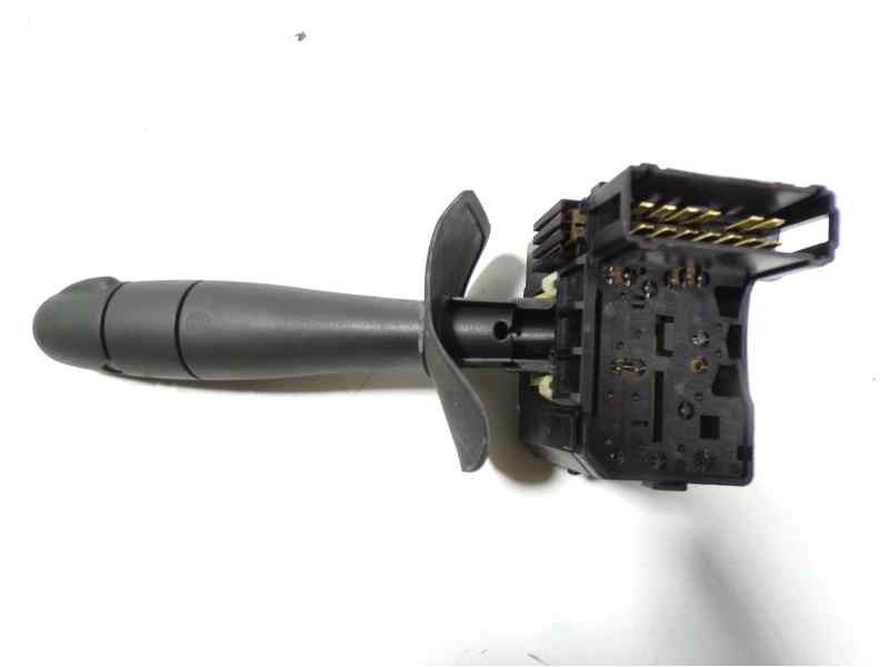 Recambio de mando limpia para dacia sandero stepway referencia OEM IAM 6001551357 8200792586 