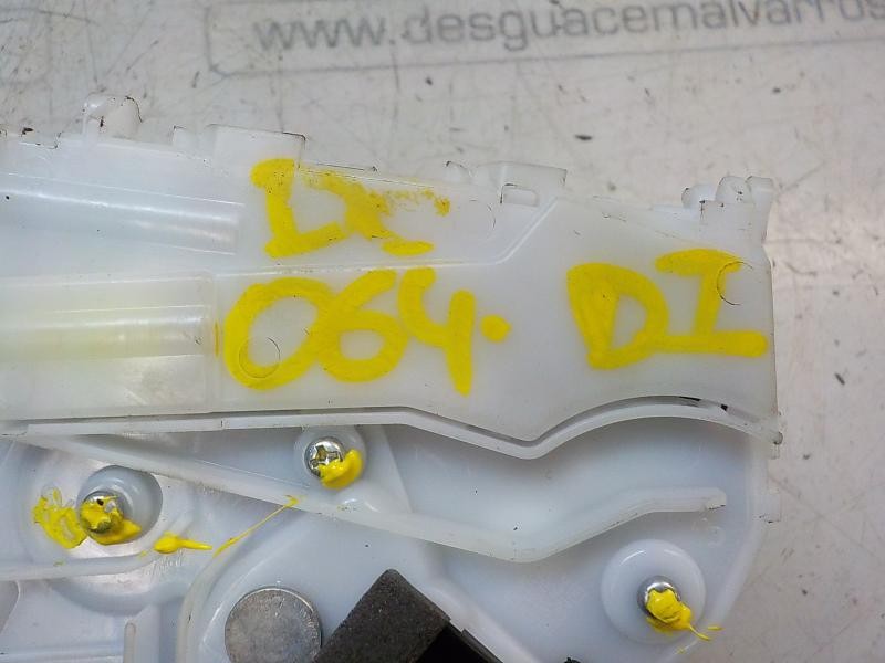 Recambio de cerradura puerta delantera izquierda para toyota yaris referencia OEM IAM 690400D520  