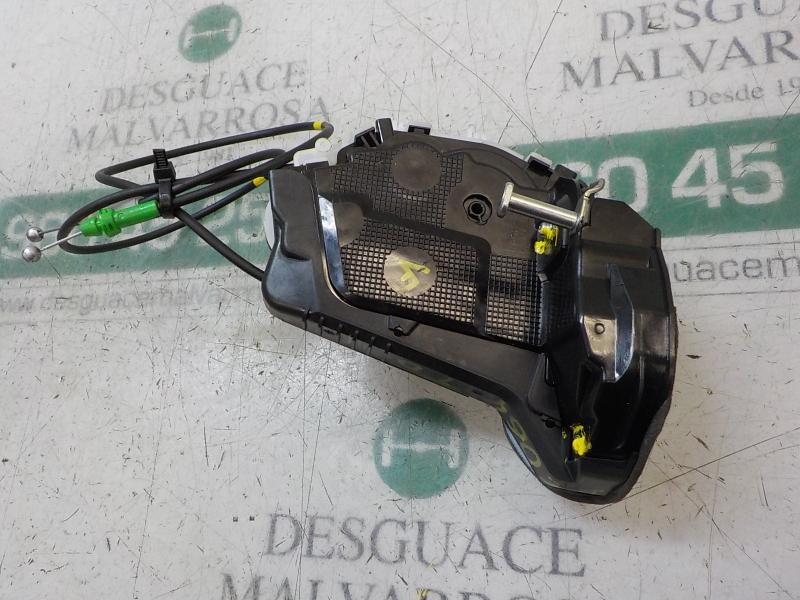 Recambio de cerradura puerta trasera derecha para toyota yaris referencia OEM IAM 690500D310  