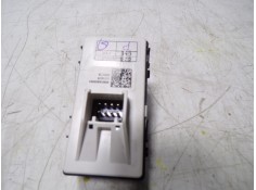 Recambio de mando elevalunas trasero derecho para hyundai tucson 1.6 crdi referencia OEM IAM  93581AB0004X  2