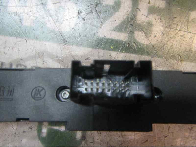 Recambio de warning para opel zafira b 1.9 cdti referencia OEM IAM   