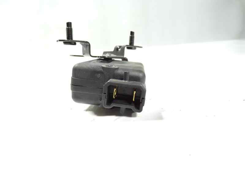 Recambio de motor c/c tapon combustible para dacia sandero stepway referencia OEM IAM   