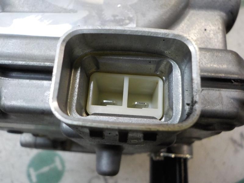 Recambio de compresor aire acondicionado para toyota yaris referencia OEM IAM 8837015010 0422001501 0422001501