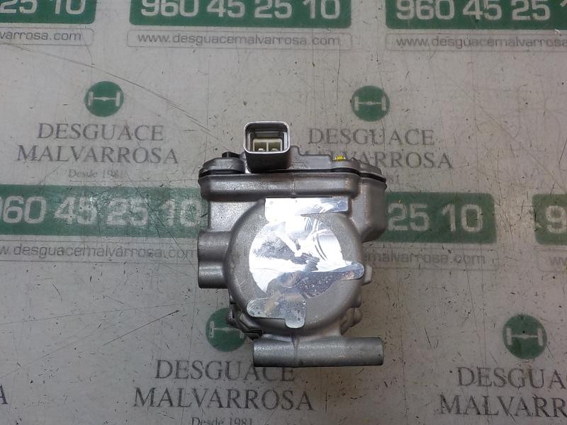 Recambio de compresor aire acondicionado para toyota yaris referencia OEM IAM 8837015010 0422001501 0422001501