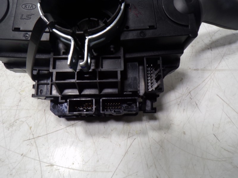 Recambio de mando luces para hyundai tucson 1.6 crdi referencia OEM IAM  934C5N9340 