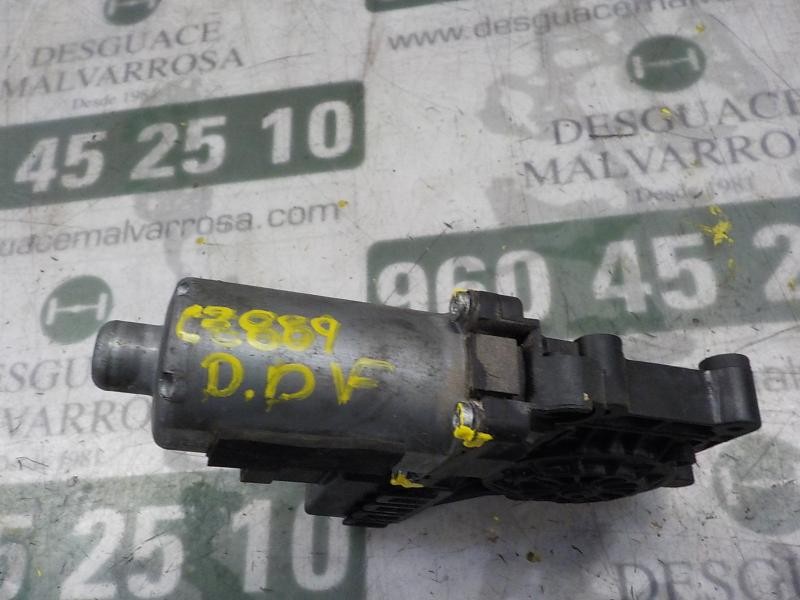 Recambio de motor elevalunas delantero derecho para opel zafira b 1.9 cdti referencia OEM IAM   