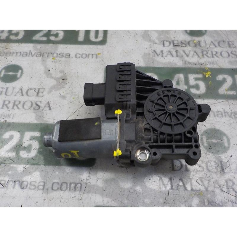 Recambio de motor elevalunas delantero izquierdo para opel zafira b 1.9 cdti referencia OEM IAM   